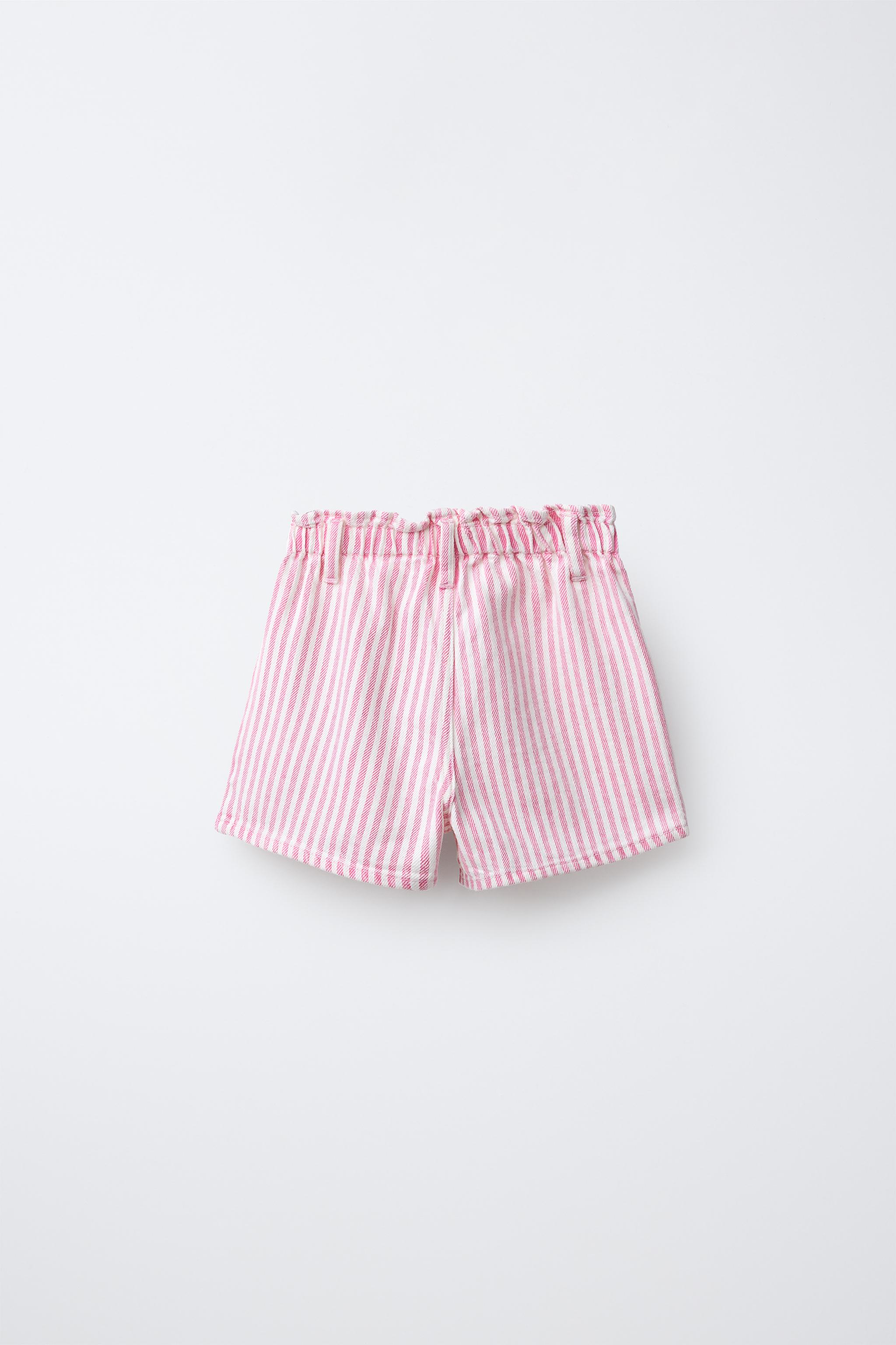 SHORT EN SERGÉ À RAYURES ET POCHES CŒUR